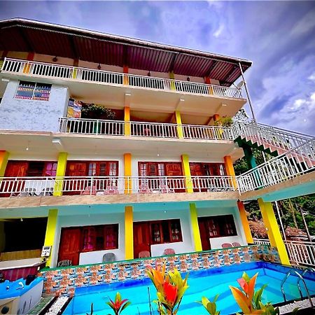 Adams Peak Grand Hotel Nallathanniya Exterior photo