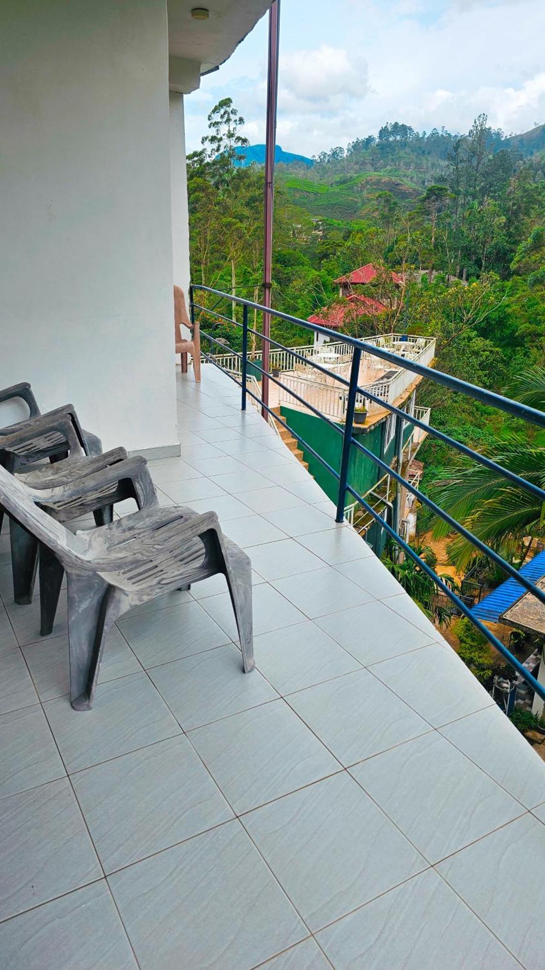 Adams Peak Grand Hotel Nallathanniya Exterior photo